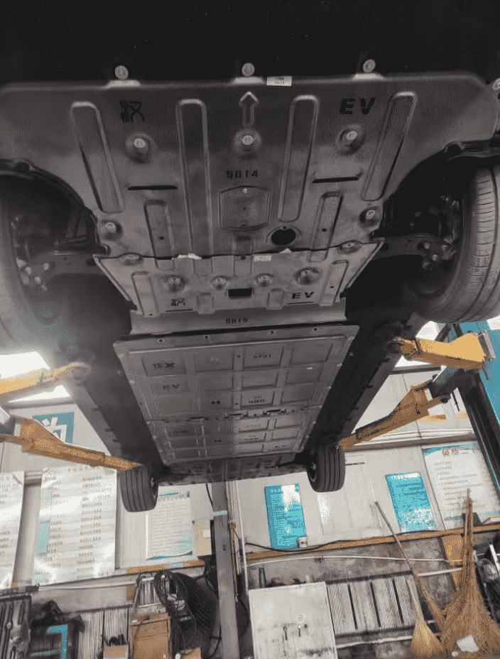 Xevaban.com ở 214 Giải Phóng là đơn vị chuyên cung cấp phụ kiện oto, đồ chơi oto, đồ chơi byd han, phụ kiện byd han, xevaban, 214 giải phóng, giáp gầm byd han, bảo vệ gầm byd han, giáp pin byd han, bảo vệ pin byd han, giáp pin byd han.